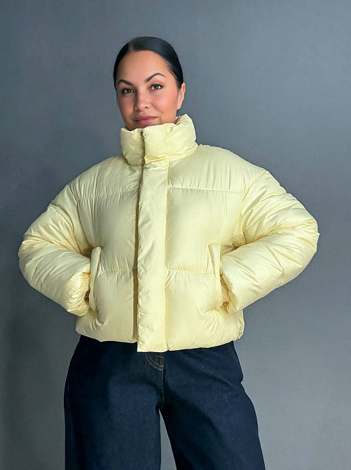 Куртка жіноча Haiziyuan 8606 коротка пуффер з коміром жовта, жовтий, L Одеса - фото 4