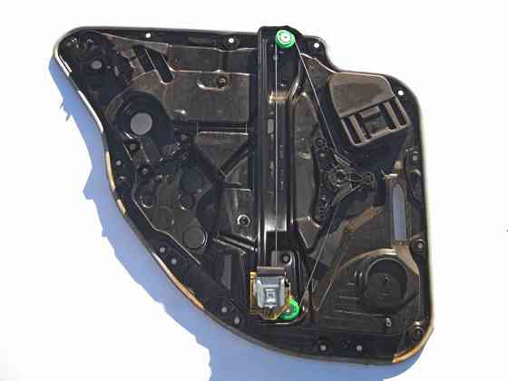 Mercedes-Benz  A2057308004 Склопідйомник задніх правих дверей C-Class W205 Одесса