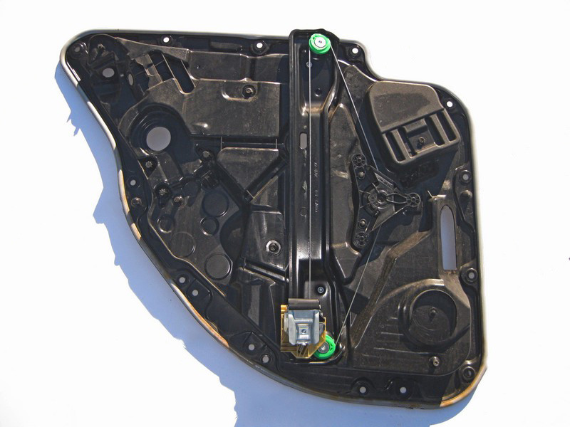 Mercedes-Benz  A2057308004 Склопідйомник задніх правих дверей C-Class W205 Одесса - изображение 2