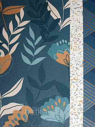 Шпалери вінілові Lutece Melody 51194511 квіти листя блакитні коричневі зелені білі на синьому тлі Київ
