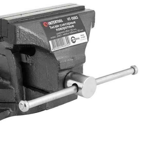 Тиски слесарные поворотные, 150 мм, 9,6 кг INTERTOOL HT-0083 Киев