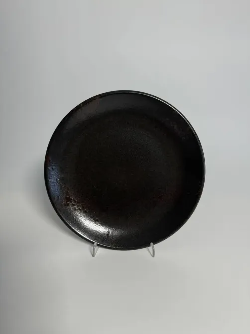 Керамическая тарелка с темным фактурным узором 21 см Коломия - фото 1