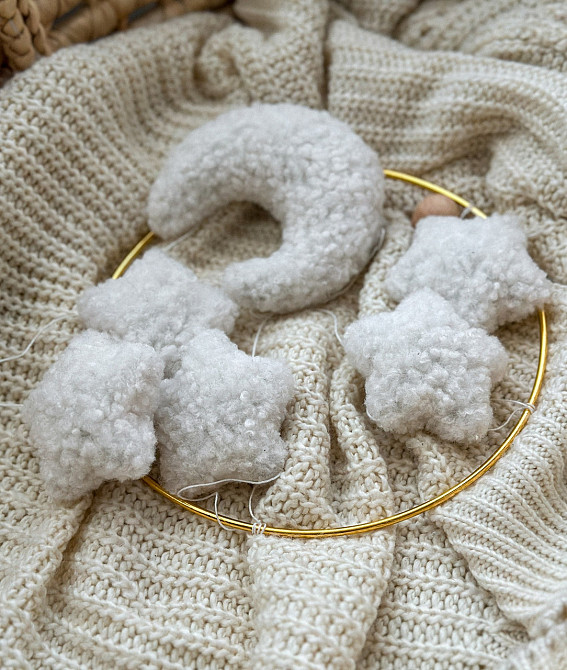 Дитячий мобіль на ліжечко для немовлят ручної роботи WooolyWool «Зірки» Київ - фото 4