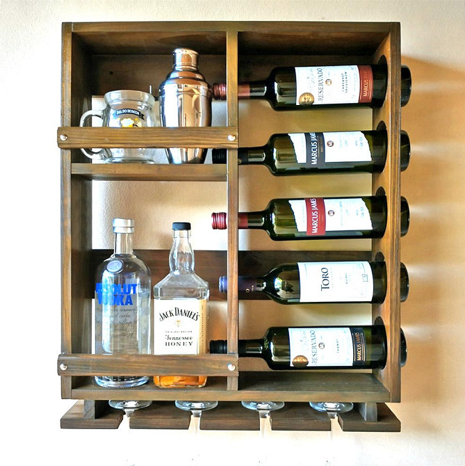 Настенная винная полка 