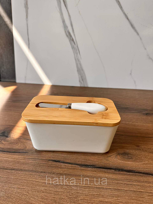 Маслянка керамічна з дерев'яною кришкою й ножем "Butter" 16*10*8 см Київ - фото 7