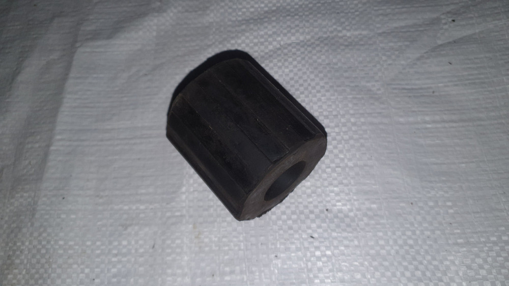 Амортизатор двигуна ДТ-75. 77.29.66. Харків - фото 1