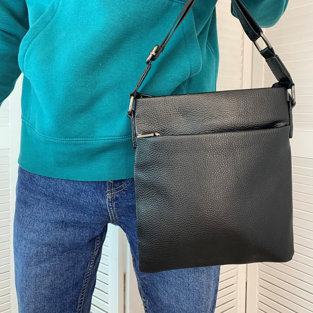 Чоловіча сумка через плече з натуральної шкіри каркасна маленька містка, чорнаMasterSem Київ - фото 1