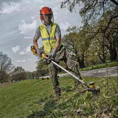 Тример садовий DeWALT 18 В, волосінь 2 мм, 36 см (без АКБ та ЗП) (DCMST561N) Вінниця