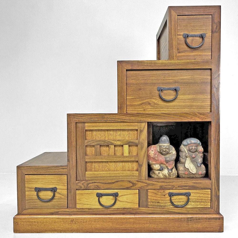 Комод тансу 