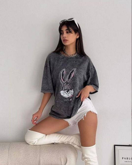 Летняя женская футболка 