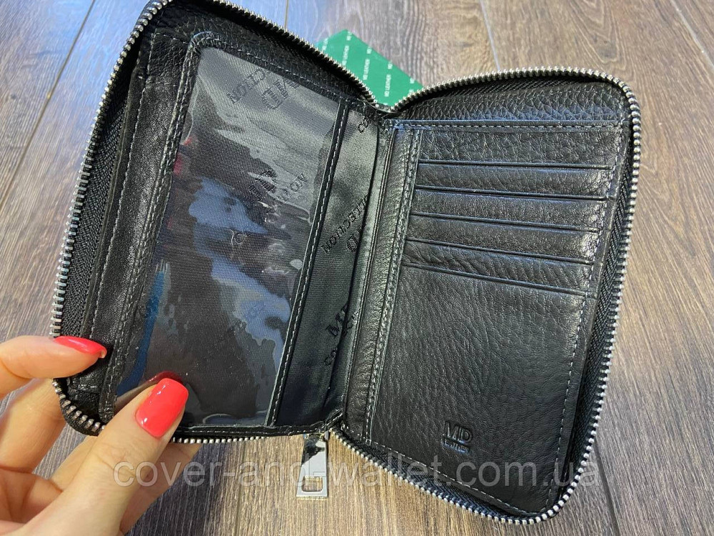 Невеликий чоловічий гаманець на блискавці з відділенням для паспорту MD 7M-117 Київ - фото 2