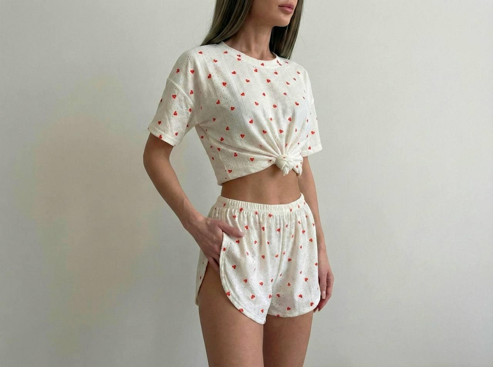 Жіноча ніжна піжама-двійка: топ і шорти з принтом трикотаж перфорація Білий 2, 46 Одеса - фото 3