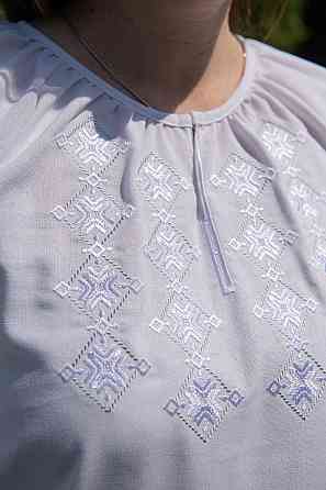 Вышиванка женская с длинным рукавом  льняная, белая  топ Киев