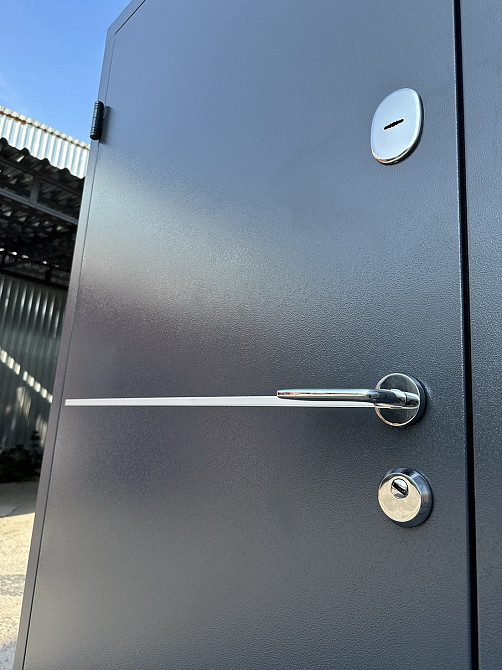 Двері вуличні Redfort, модель Блейд RAL 7024, комплектація Оптима плюс Метал/МДФ (2 контури) Київ - фото 9