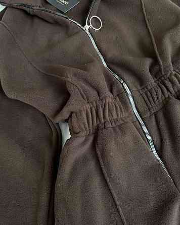 Женский теплый комбинезон на молнии с капюшоном из двухстороннего флиса Шоколад, 46/48 Одесса