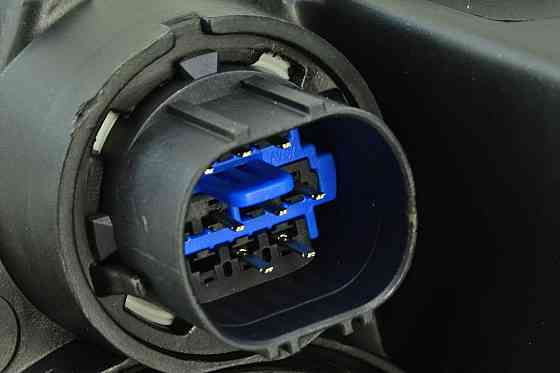 Фара Elantra 6 AD (2016-2018) галоген лінзована ДХО (LED) (електрокоректор) права Хюндай Мукачево