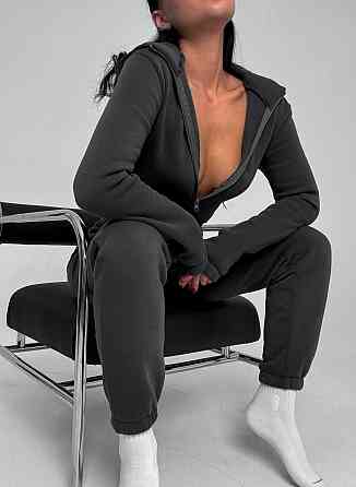 Стильный женский теплый комбинезон из качественной тринитки на флисе. Серый, 46/48 Одесса