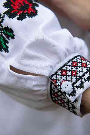 Вышиванка женская льняная, белая топ Киев