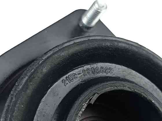 Опора стойки 2108, 2109, 21099, 2113, 2114, 2115 верхняя с болтами и подшипником (люстра) передней Мукачево