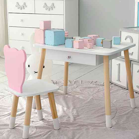 Детский столик белый и стульчик мишка розово-белый. Столик с ящиком для карандашей и разукрашек 21441 Киев