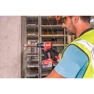 Шуруповерт Milwaukee ударный M18 BLPDRC-202C, 60.5 Нм, 2x2Ah, кейс (4933492822) Винница