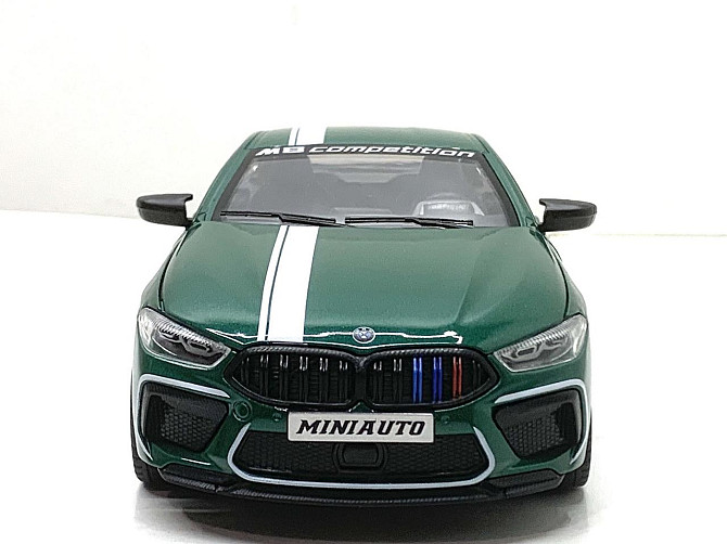 Машина Автосвіт BMW M8 інерційна відчиняються двері капот багажник 20 см Зелена (AP-2056) Чернигов - изображение 8