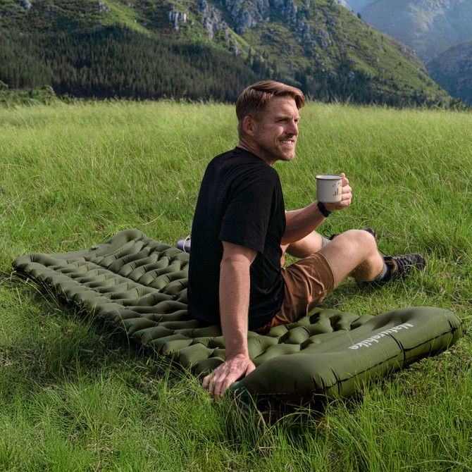 Матрас надувной одинарный Naturehike CNK2550WS019 (65мм) со встроенной помпой Зеленый Винница - изображение 2