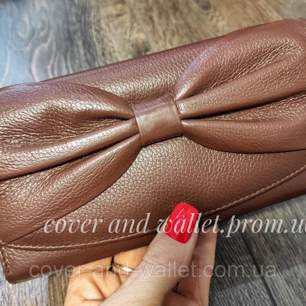 Класичний жіночий гаманець із натуральної шкіри з бантом коричневого кольору F.Salfeite Київ - фото 9