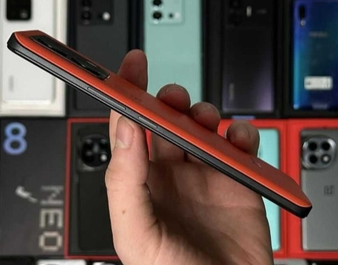 Смартфон Vivo iQOO Neo 8 12/256Gb Red Гарантия Trade in Київ - фото 6