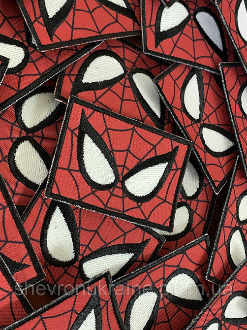 Печатный шеврон что светиться ЧЕЛОВЕК ПАУК (Форма щит. На липучке) Размер 5.5x8см Киев - изображение 2