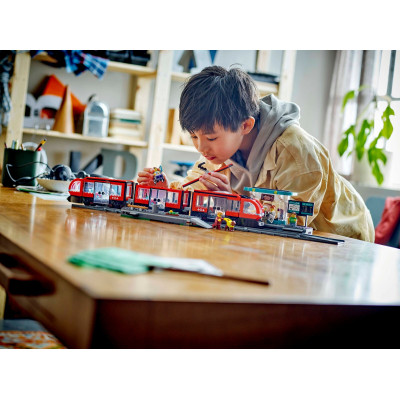 Конструктор LEGO City Трамвай і вокзал у центрі міста 811 деталей (60423) Вінниця - фото 3