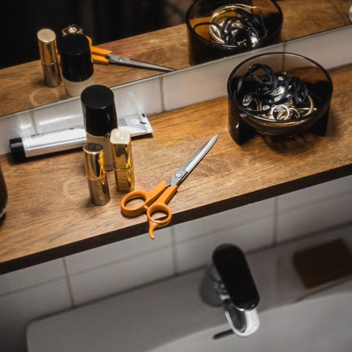 Парикмахерские ножницы для волос 17 см Fiskars 