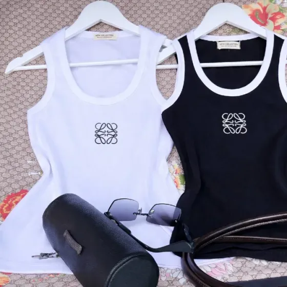 Неймовірні майки з мʼякої , натуральної тканини в рубчик , представлені в базовых кольорах Одеса