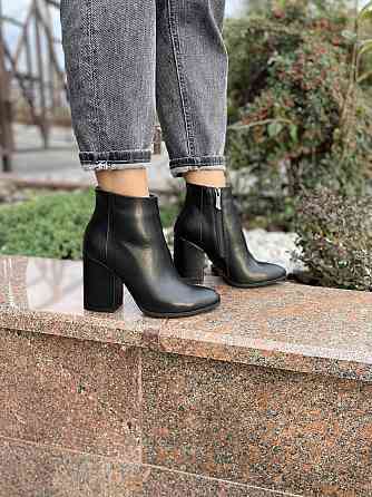 Nivelle Черевики жіночі шкіряні на підборах демісезонні чорні на блискавці 5563/9561-9549/Батин Коломия