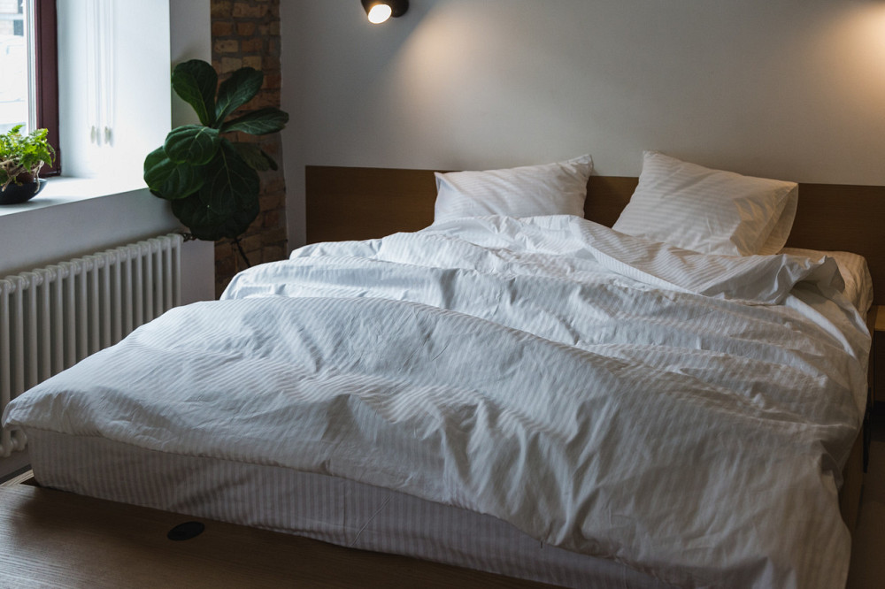 Ecotton Комплект постільної білизни Ecotton Євро 210х220 см готельний із Страйп-сатину білий по Коломия - фото 4