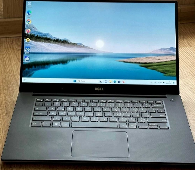 Ноутбук Потужний тонкий DELL XPS 15.6 FHD / Core i7 x12 / 16Gb. SSD 1050Ti Київ - фото 6