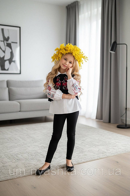 Біла сорочка + жилетка з вишивкою 122-140 Кривий Ріг - фото 3