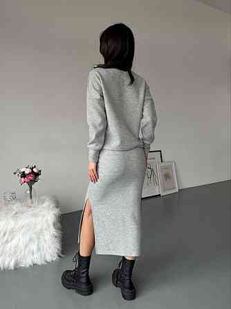 Женский стильный теплый костюм двойка с разрезом сбоку Серый, 46/48 Одесса