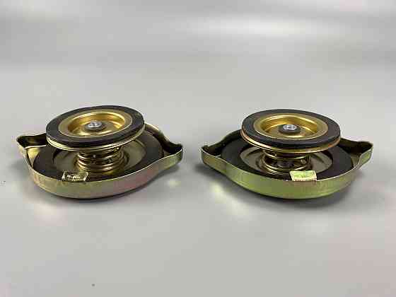 Кришка радіатора металева ЗІЛ, МТЗ, Т150, ЮМЗ, ДОН, КамАЗ. Кришка радіатора металева ЗІЛ Мукачево