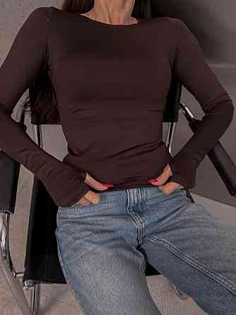 Женский трендовый обтягивающий лонгслив с вырезами для пальчиков плотный микродайвинг Шоколад, 42/44 Одесса