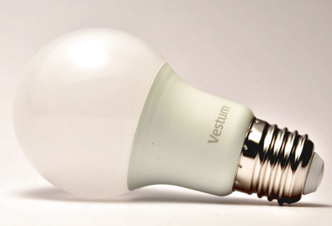 Лампочка светодиодная 220 вольт 10W 4100K A60 Vestum Киев - изображение 5