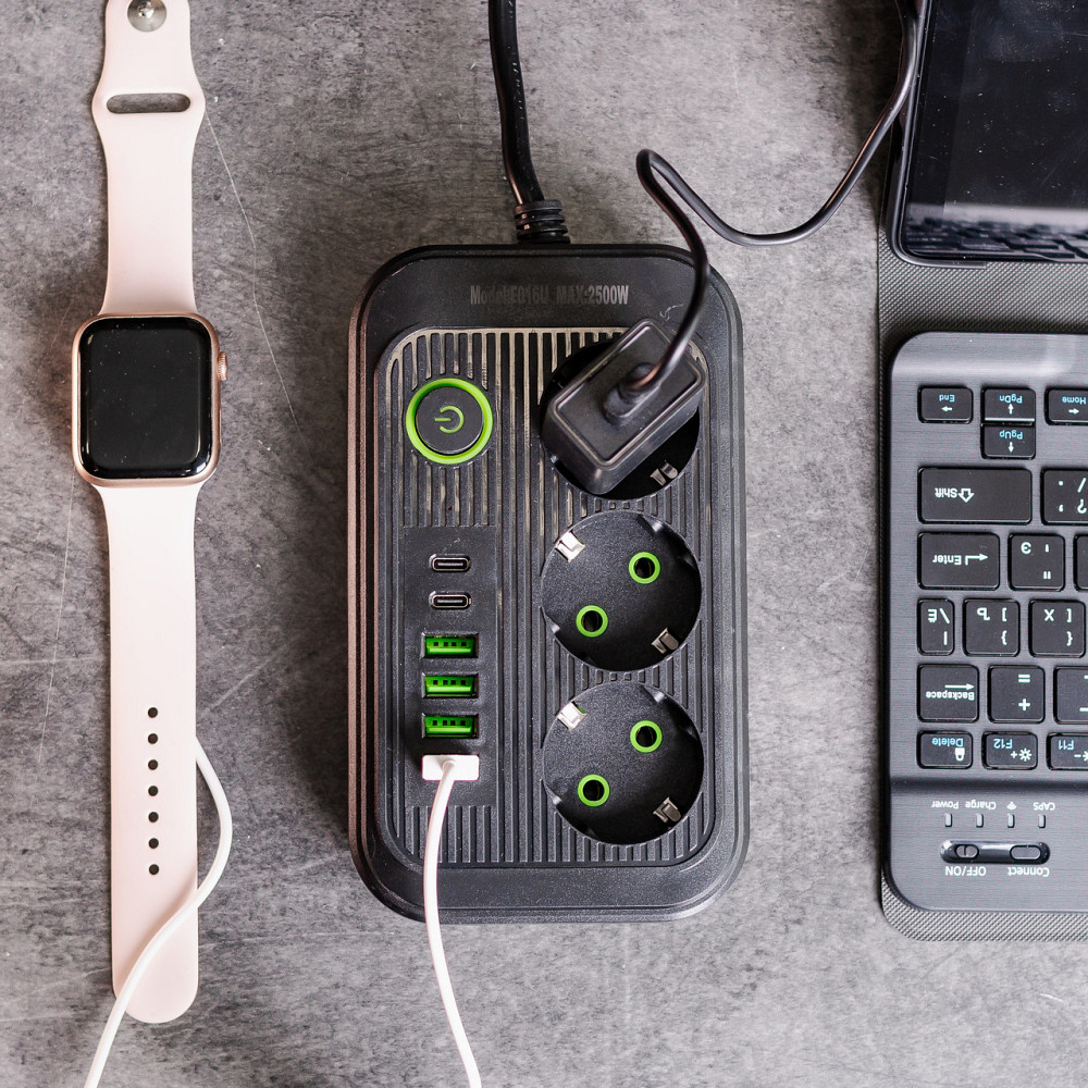 Yiwu Мережевий фільтр кабель 4.75 м подовжувач F16 на 3 розетки 4 usb 2 type-c та кнопкою відкл Коломия - фото 2
