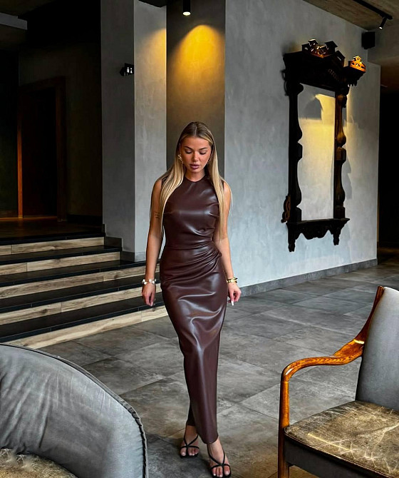 Жіноча сукня з еко-шкіри Одеса - фото 4