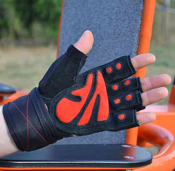 Рукавички для фітнесу MadMax MFG-568 Extreme 2nd edition Black/Red XL Київ