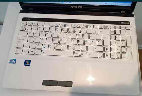 Ноутбук ASUS X53E ( Intel Pentium B950 2.1 GHz. HDD 500, RAM4) Київ