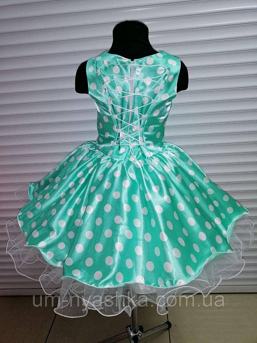 Пышное нарядное платье в ретро стиле 