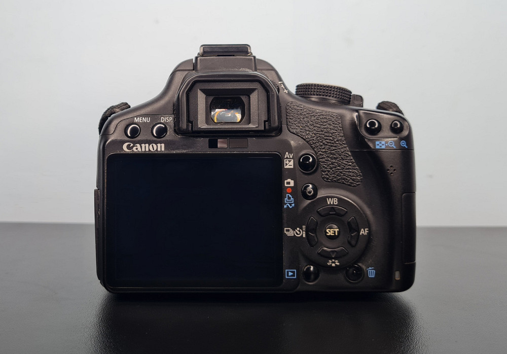 Дзеркальний фотоапарат Canon D500 + kit об'єктив 18-55 + сумка + 64GB Клевань - фото 3