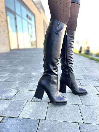 Valiente Чоботи жіночі VALIENTE чорні натуральна шкіра висота 41см обхват 35-38см каблук 8см (2 Коломия