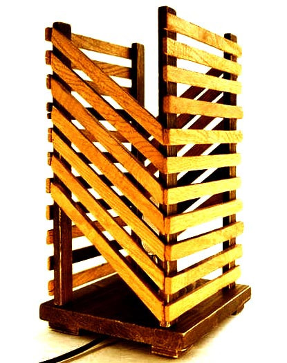 Светильник настольный 