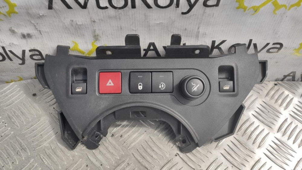 Блок кнопок в торпеду Citroen Berlingo 2008-2012 (9680931977) Ковель - фото 3